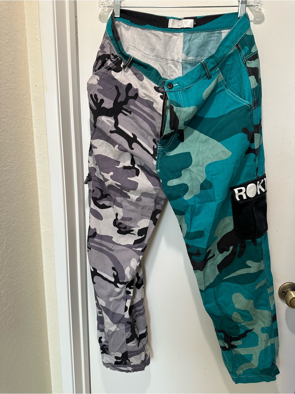 Rokit Split Teal & Gray Camo Cargo Pants for Men Size Medium